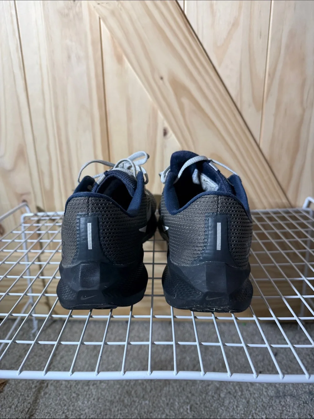 Nike Pegasus 40 Men's Running Shoes Cowboys- Charcoal, Black, White - Picture 5 of 8
